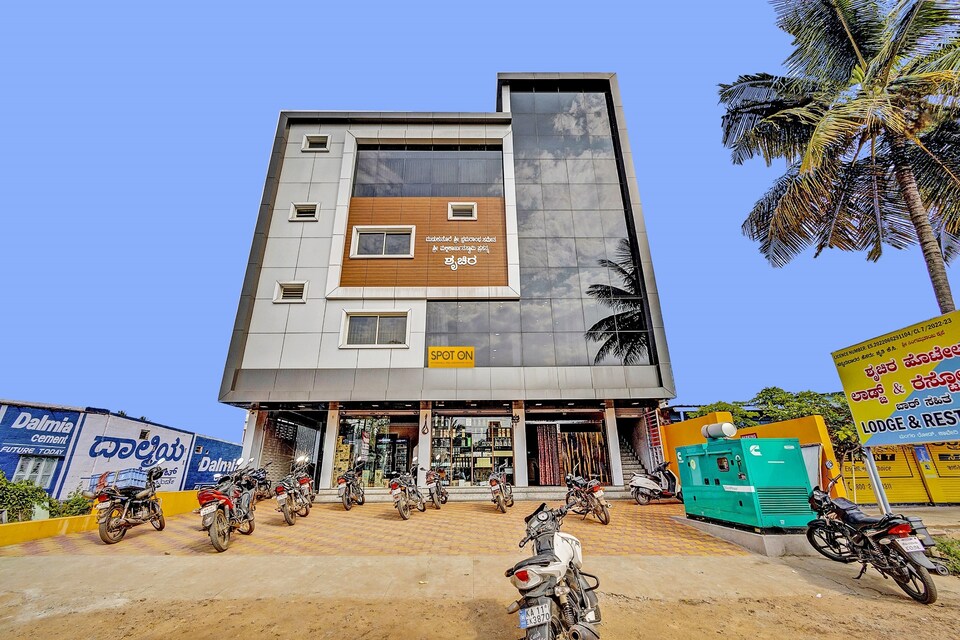 SPOT ON 702597 Hotel Shruchira Mandya, Mysore Outer, Mysore