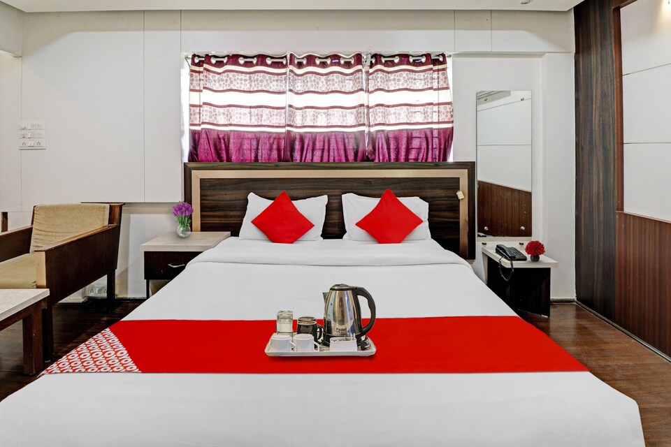 OYO Flagship 702637 Hotel Malnad Residency, Malleshwaram, Bangalore