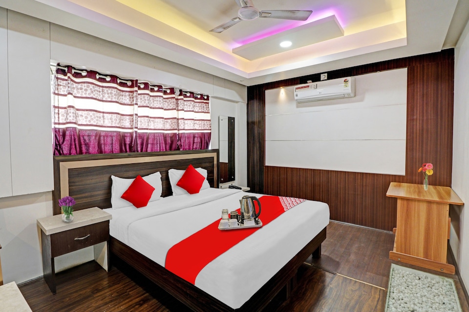 OYO Flagship 702637 Hotel Malnad Residency, Malleshwaram, Bangalore