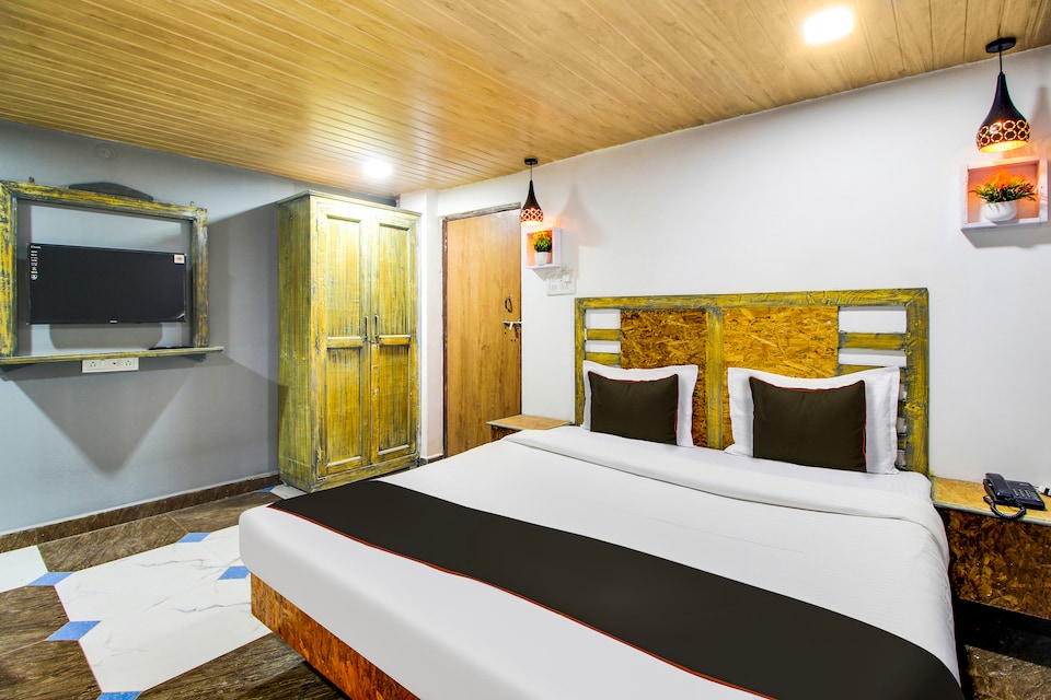 Collection O Hotel Atranga, Morjim Goa, Goa