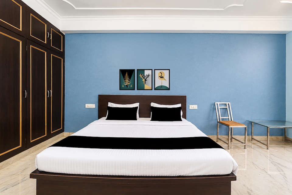 Hotel O Salasar Palace, Raja Park Jaipur, Jaipur