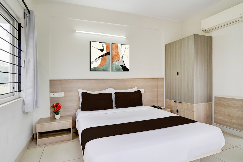 Hotel O KSR Bengaluru City Junction Formerly Gurudev Residency, Majestic Bangalore, Bangalore