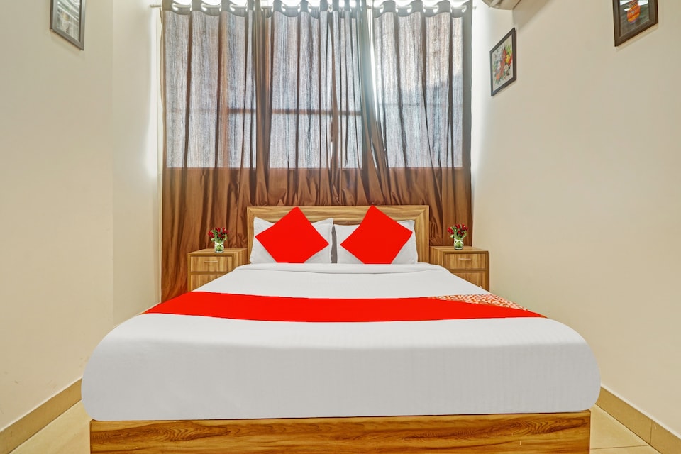 Flagship Hotel S P Residency Near Tdi Mall, Paschim Vihar Delhi, Delhi