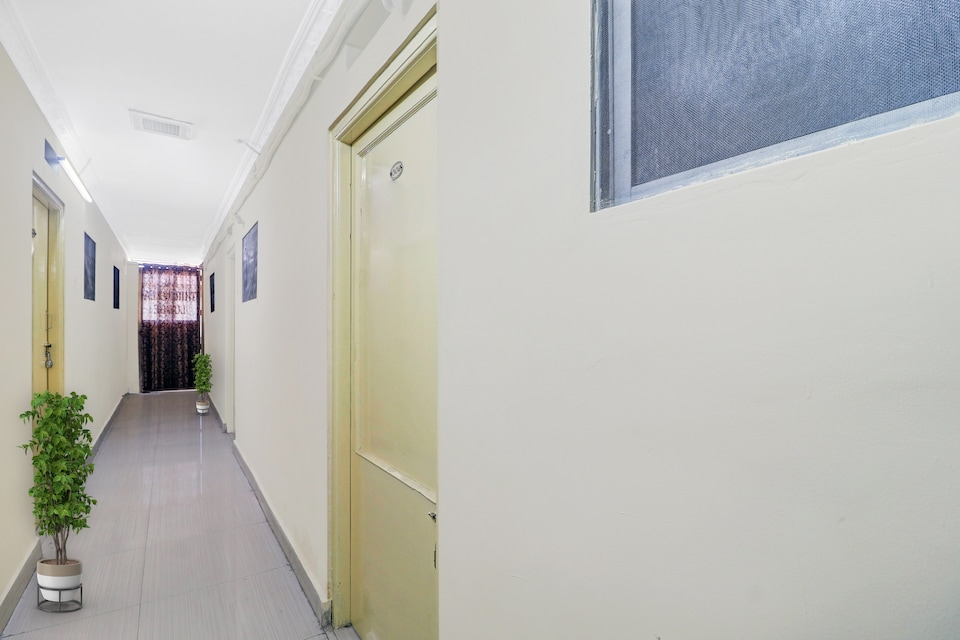 SPOT ON Ankitha Residency , Ameerpet, Hyderabad