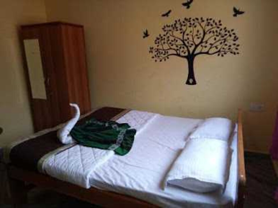 POP Banda Stays Calangute, Calangute Goa, Goa