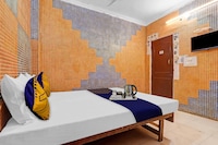 SPOT ON Mayank Saini Guest House