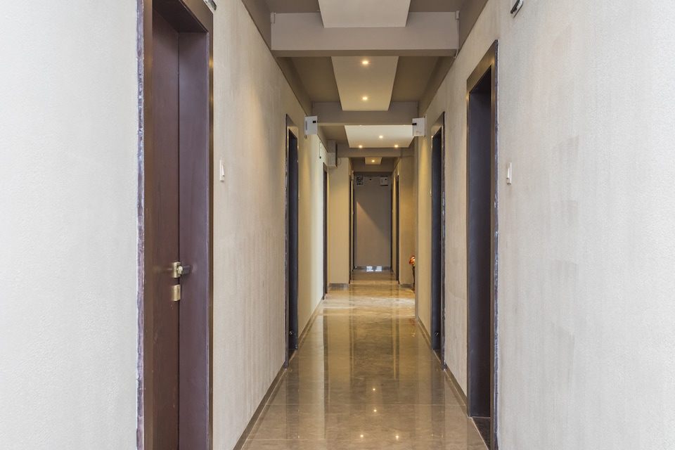 OYO 1563 Hotel Signature, Vijay Nagar Indore, Indore