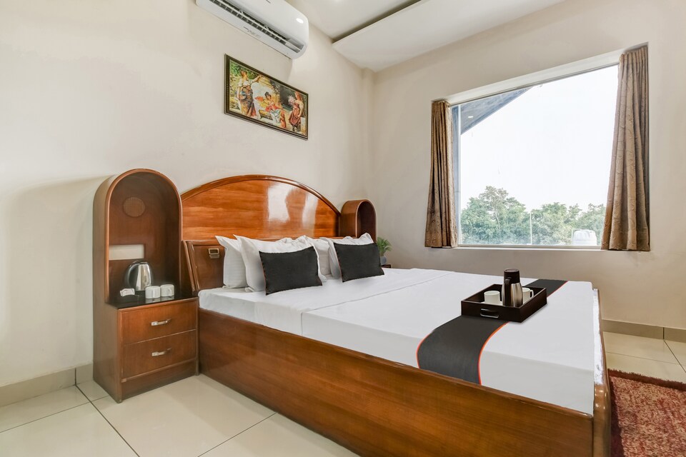 Collection O Hotel Rose Villa, Pakhowal Road Ludhiana, Ludhiana