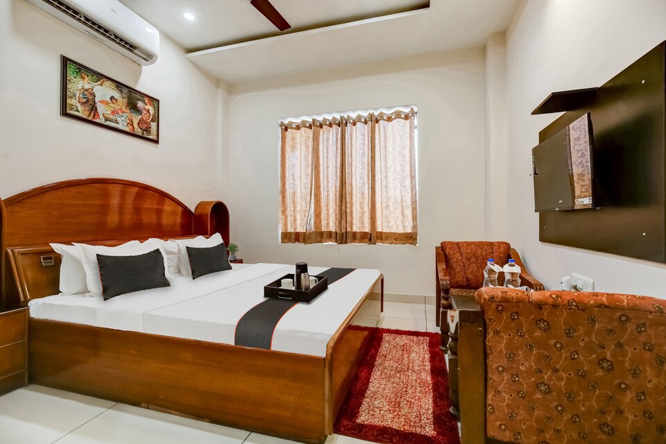 Collection O Hotel Rose Villa, Pakhowal Road Ludhiana, Ludhiana