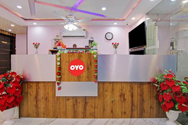 Super Hotel O Rishabh Inn