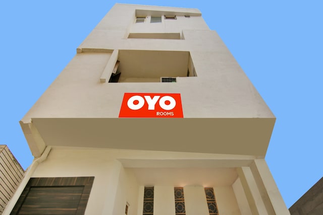 Hotel O Swarg Residency Near Nangloi Railway Station Metro Station