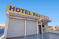 SPOT ON Hotel Raj