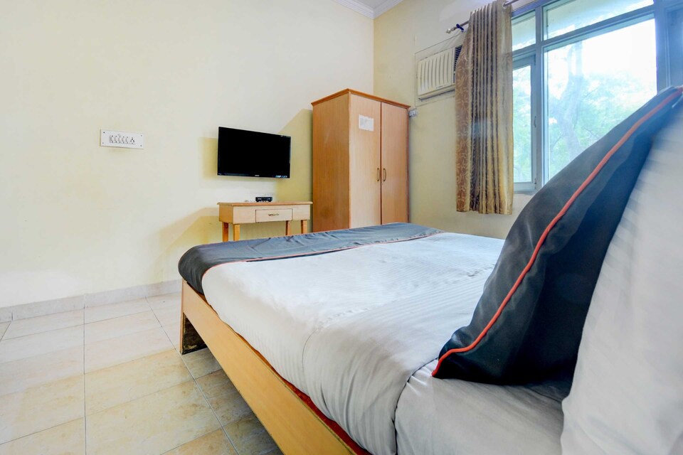 Collection O 81083 Hotel Pav, Jaipur Airport, Jaipur