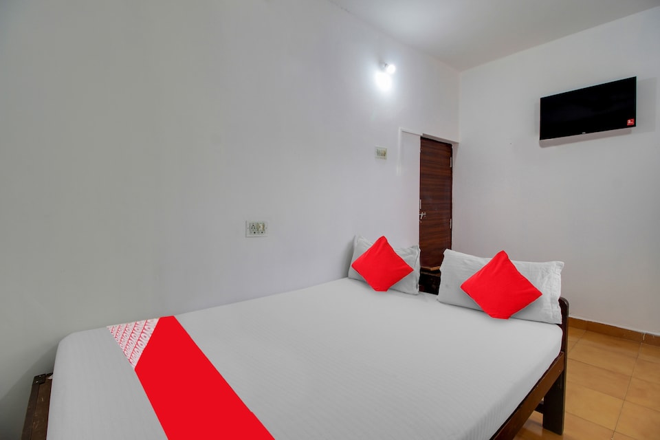 Hotel O by OYO K S Inn Hotel, Arambol Goa, Goa