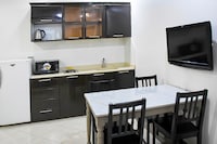 OYO 654 Home Furnished Apartments 1BR