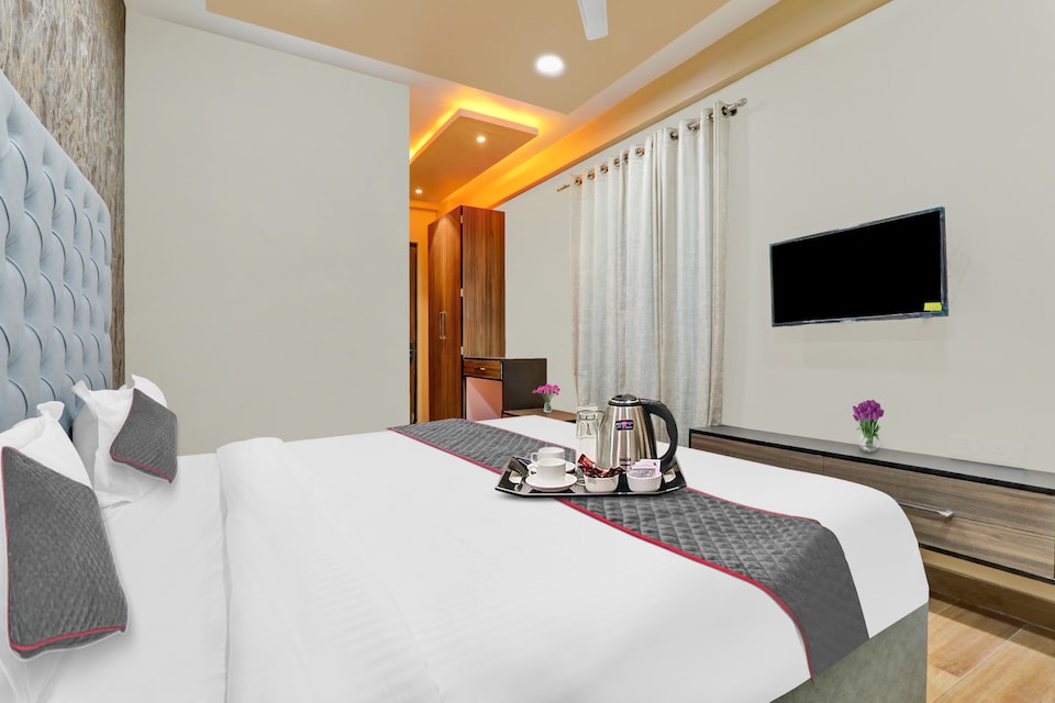 Super Collection O Hotel Blueline, Govind Nagar Kanpur, Kanpur