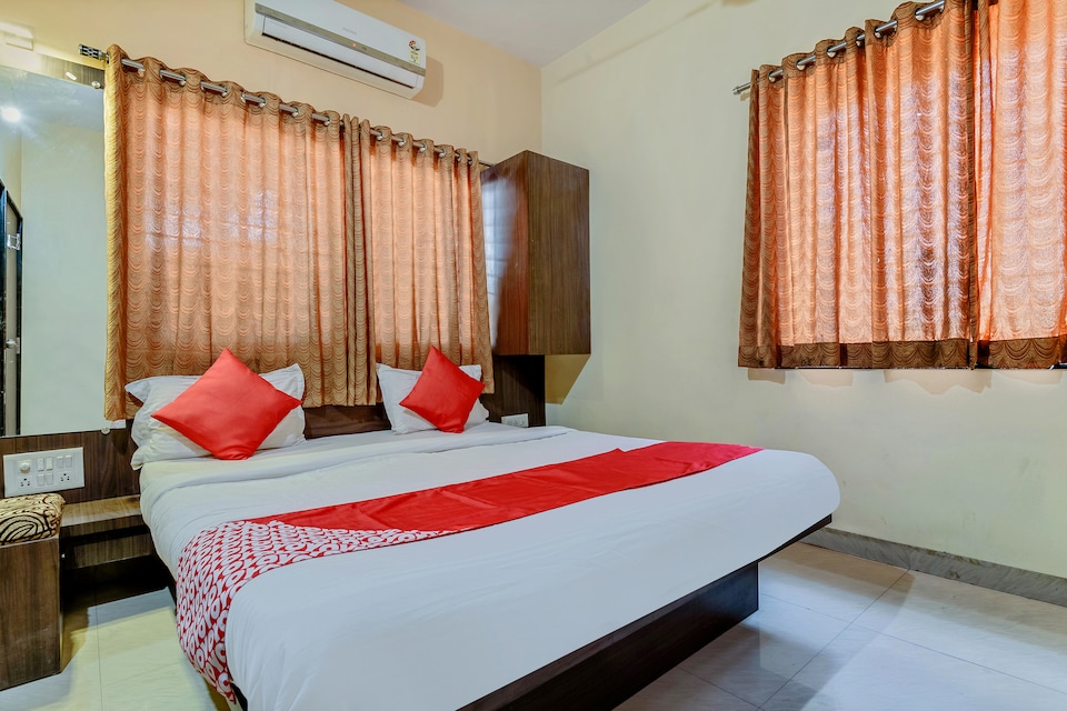 OYO 12355 Hotel New Jagdamba Lodging, Cidco, Aurangabad