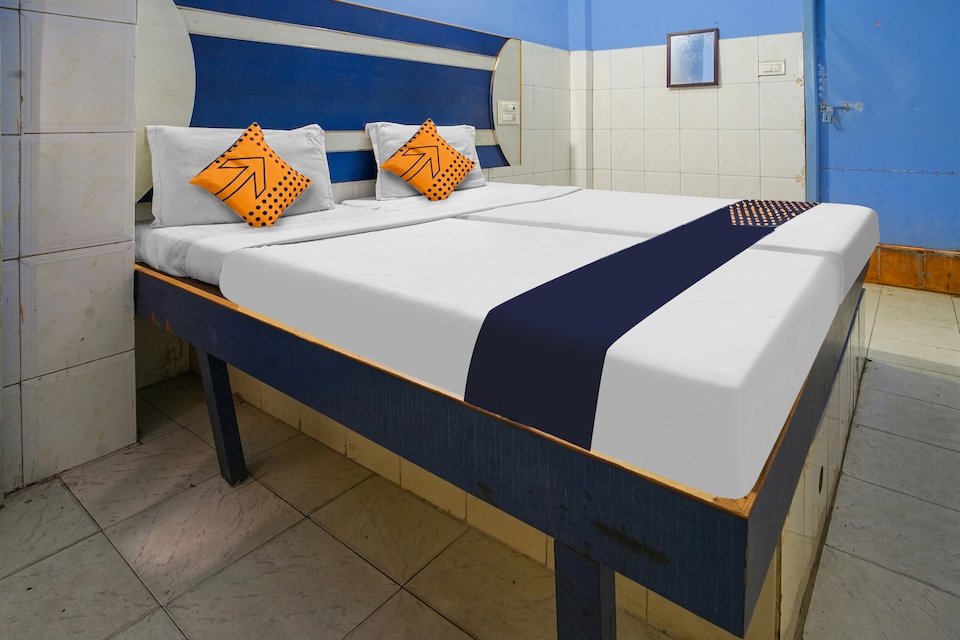 SPOT ON Hotel Sri Sukanya, Guntur, Guntur