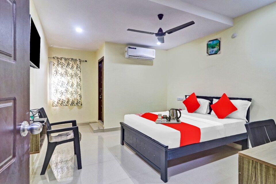 OYO Hotel Harsha Grand Near Yashodha Hospital, Malakpet, Dilsukhnagar - Kothapet, Hyderabad