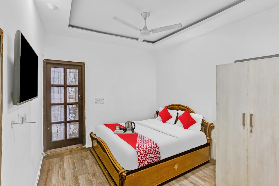Hotel O Premium Inn, Nizamuddin Delhi, Delhi