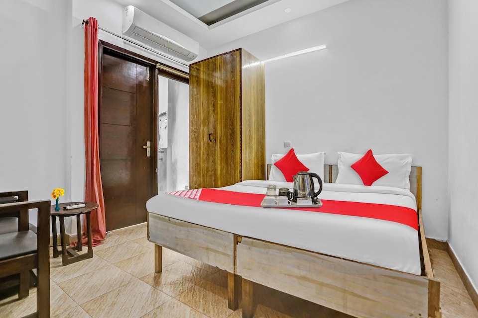 Hotel O Premium Inn, Nizamuddin Delhi, Delhi