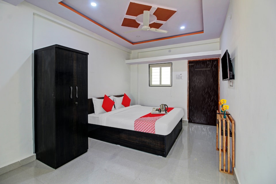 Hotel O Surya, Chakan Pune, Pune