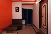 Townhouse GE Road Raipur Formerly Ratan International