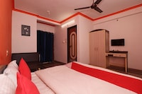 Townhouse GE Road Raipur Formerly Ratan International