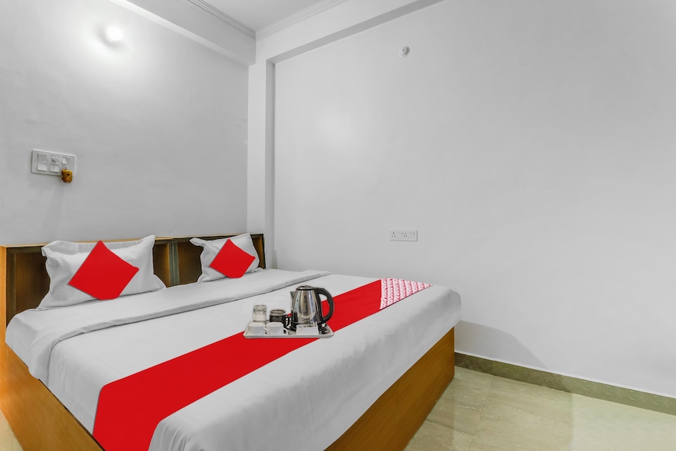  Live on LCK2809, Faizabad Road, Lucknow