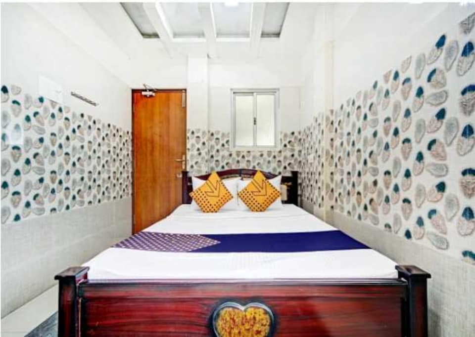 Hotel O Krk Guest House, Madhavaram, Chennai