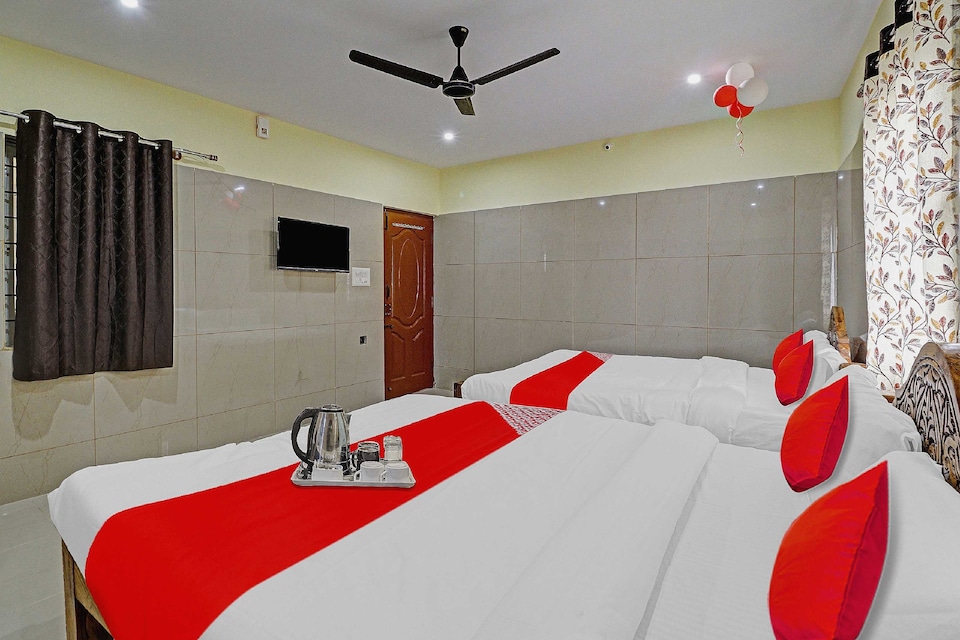 OYO Flagship Mr Deluxe Near Wonderla Amusement Park, Bidadi, Bangalore