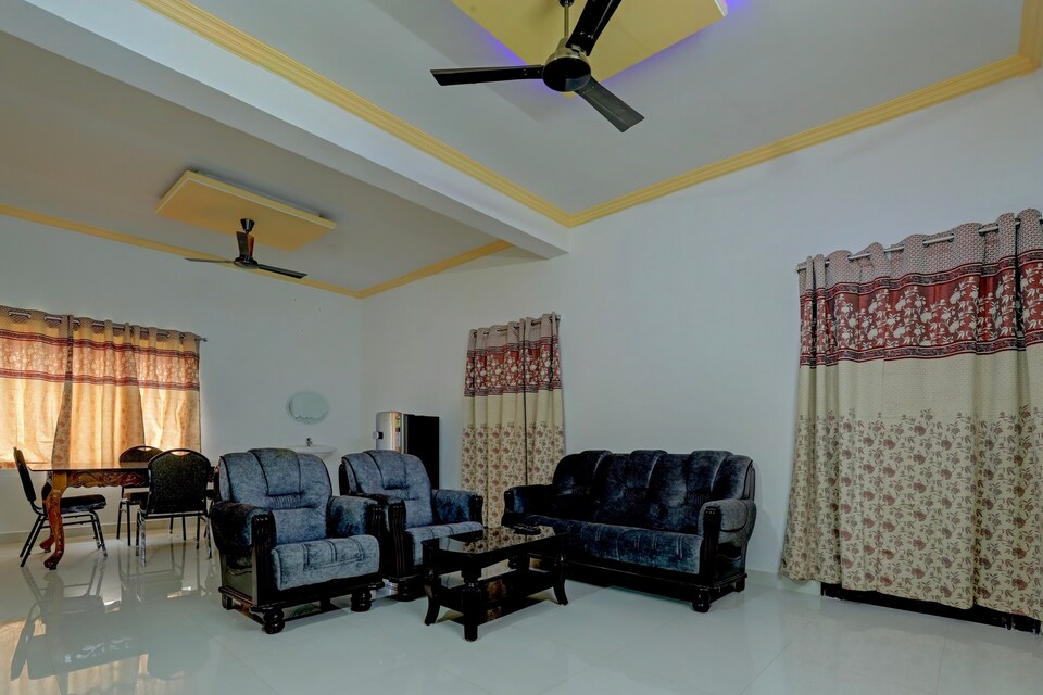 OYO Flagship 70308 Sreerastu Banquet Hall, Rajahmundry, Rajahmundry