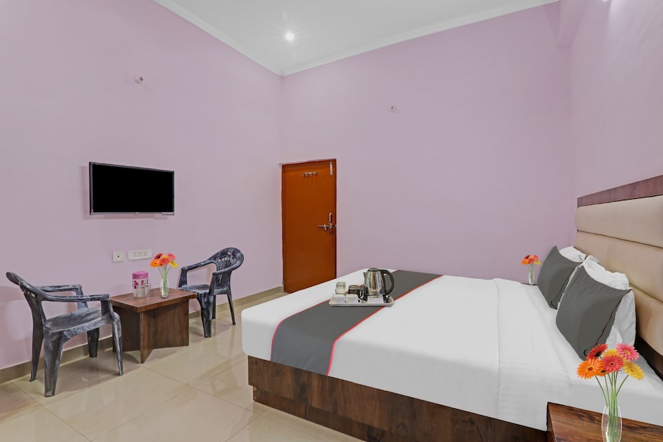 Collection O 703116 Hotel Vrindavan Palace, Pratapgarh, Pratapgarh