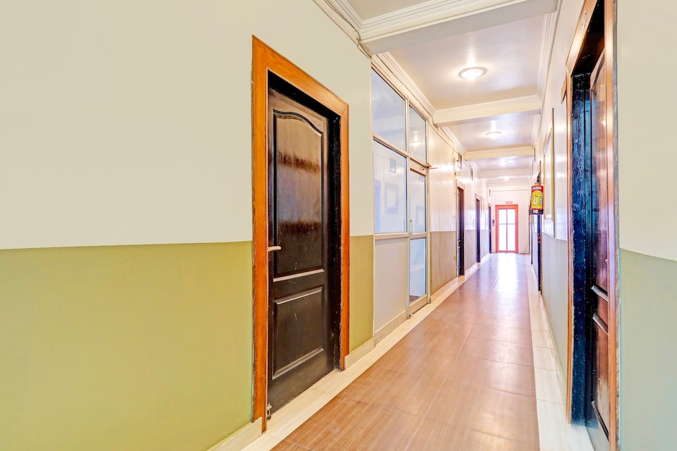 Hotel O Tapovan Near Lakshman Jhula, Tapowan Rishikesh, Rishikesh