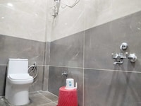 OYO HOME 703155 Amoli Villa