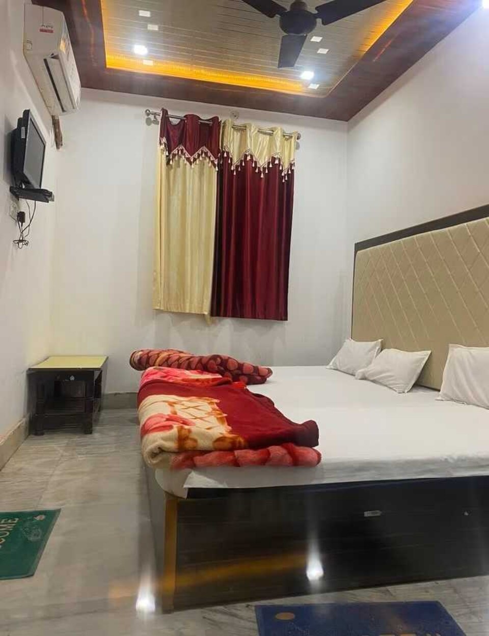 OYO Fauji Hotel & Lawn, Vikas Nagar Lucknow, Lucknow