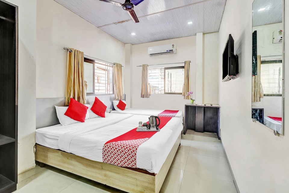 Hotel O Kailash Park Boutique Rooms, Mumbai International Airport, Mumbai