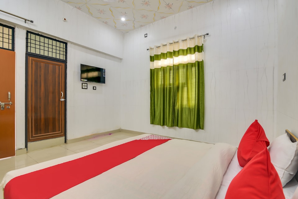 POP Rajaram Singh Blessing Garden And Hotel, Jhusi, Prayagraj