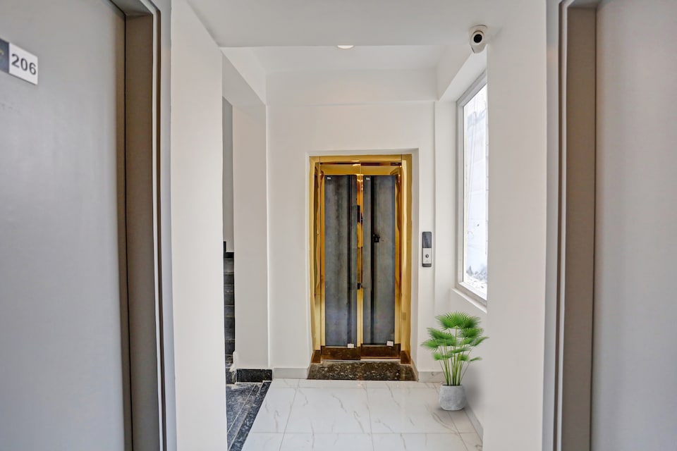 Hotel O Himalaya Residency, Medanta, Gurgaon