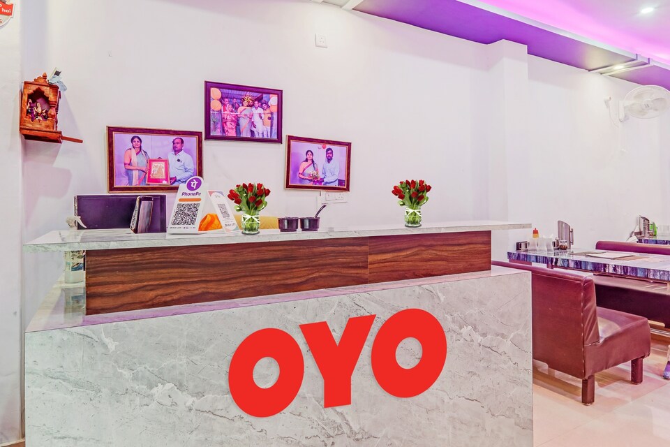 OYO Flagship Hotel Sadguru & Family Restaurant, Lanka, Varanasi