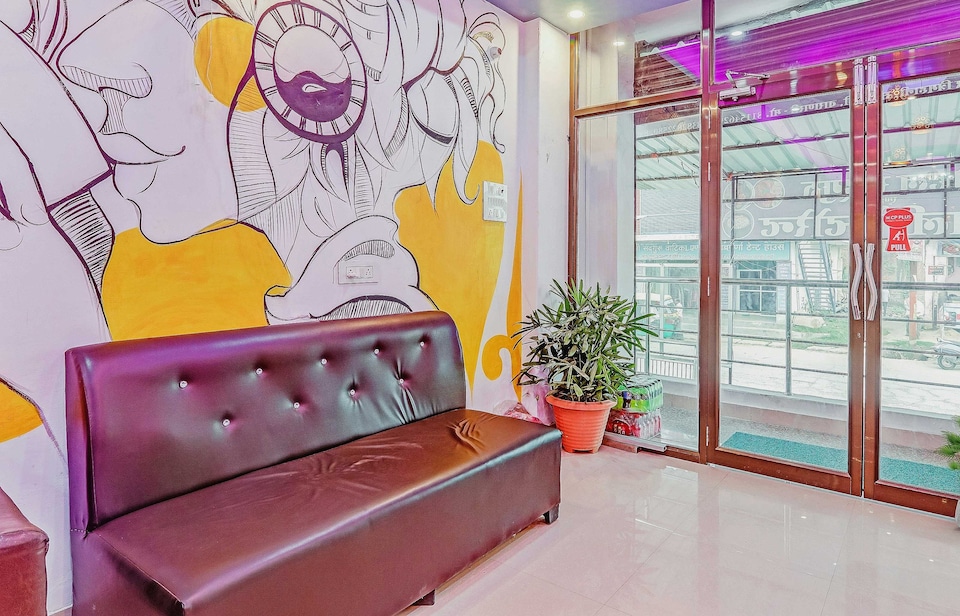 SPOT ON Hotel Sadguru & Family Restaurant, Lanka, Varanasi