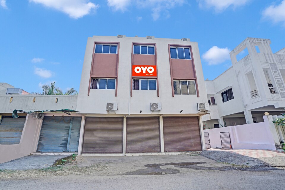 Flagship The Browns, Bus Stand Nagpur, Nagpur