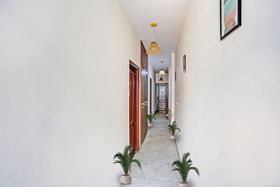 Hotel O Delhi Heights 2.0 Home stay, Nizamuddin Delhi, Delhi
