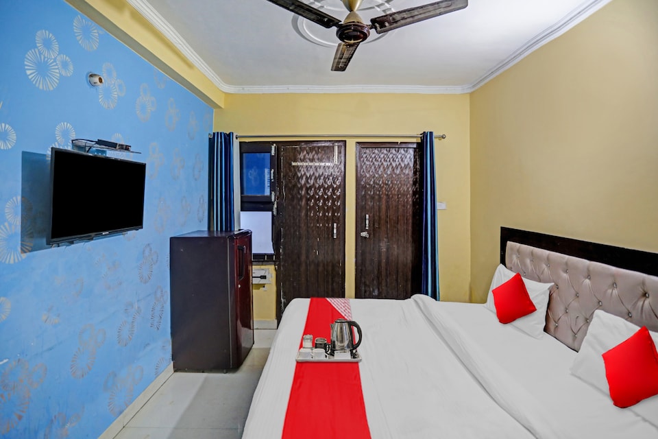 Hotel O Crossing Hotel Ghaziabad Railway Station, Ghaziabad City, Ghaziabad