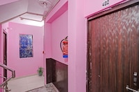 Hotel O Crossing Hotel Ghaziabad Railway Station