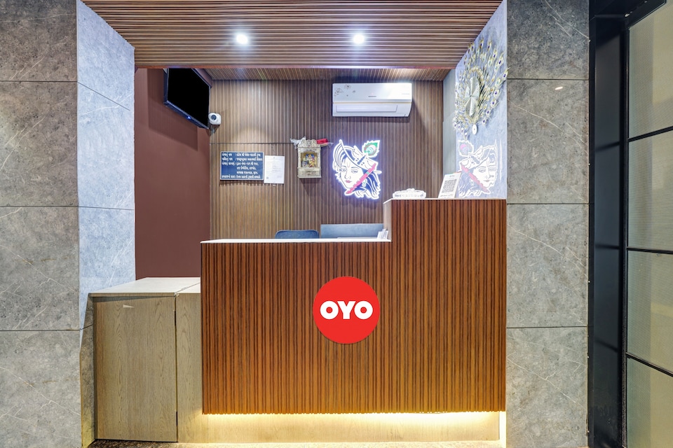 Hotel O Shree Palace, Surat Railway Station, Surat