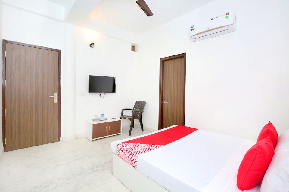 OYO 12379 Hotel Riyasat, Chandigarh, Chandigarh