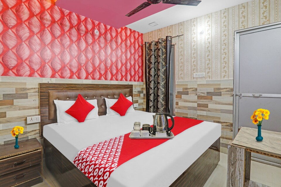 OYO Flagship Hotel Sun Inn Near Sahara Ganj Mall, Charbagh Lucknow, Lucknow