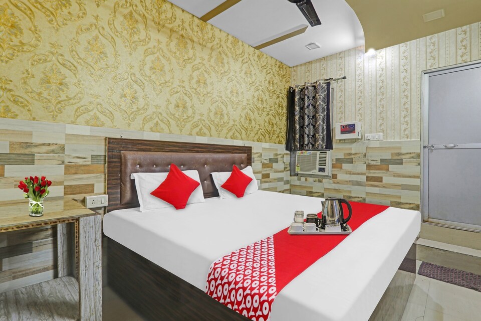 OYO Flagship Hotel Sun Inn Near Sahara Ganj Mall, Charbagh Lucknow, Lucknow