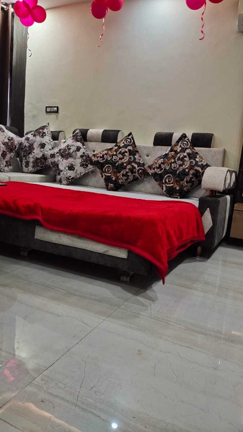 POP 703402 Hotel Apple Inn, Lashkar, Gwalior